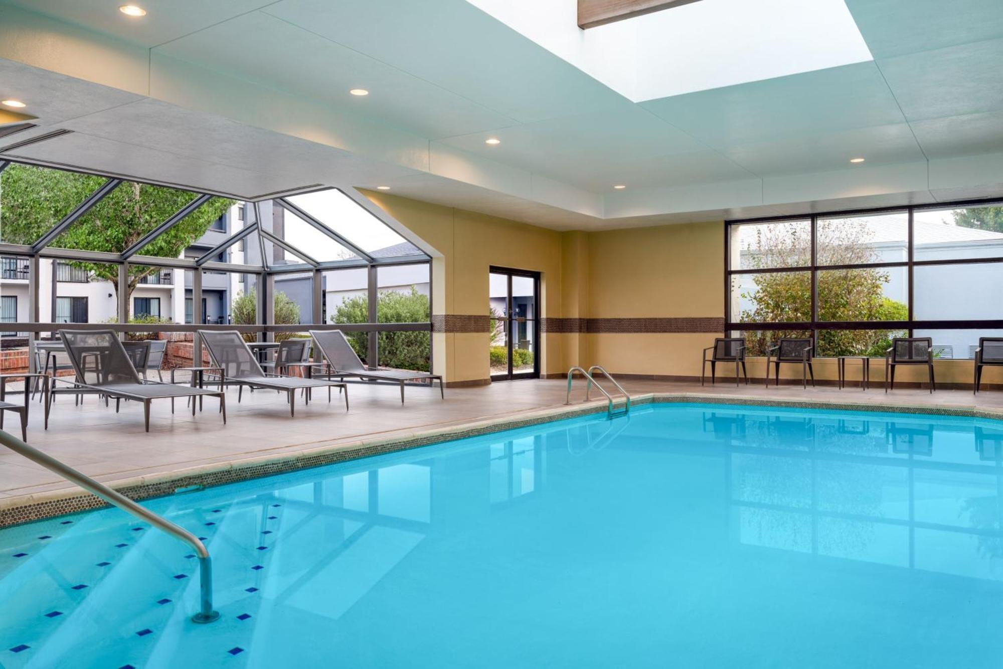 Courtyard Columbus Worthington Hotell Eksteriør bilde