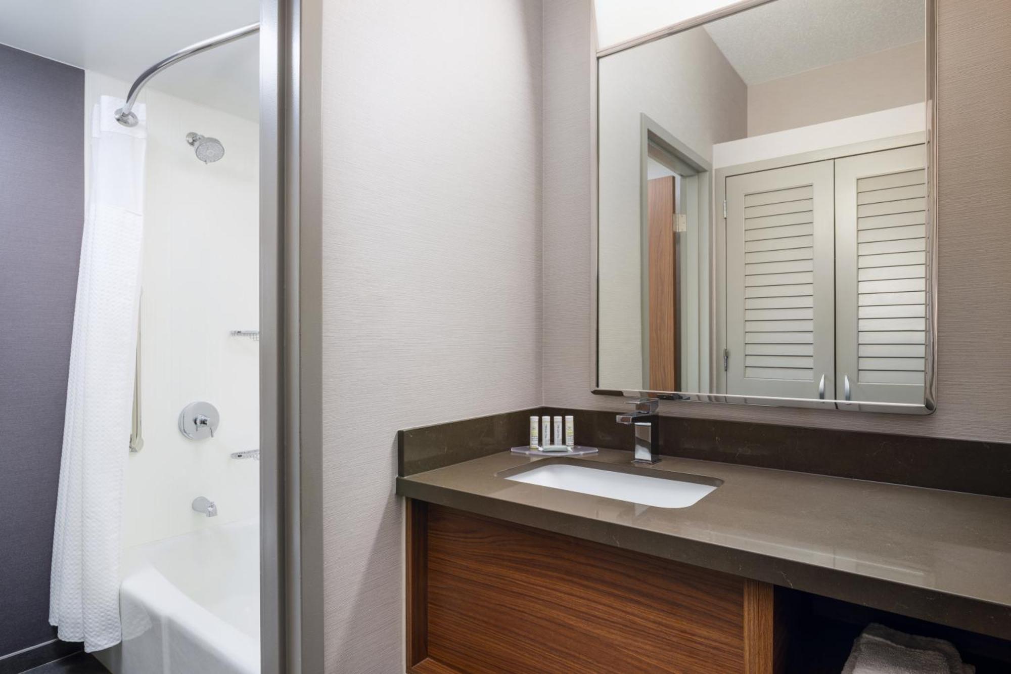 Courtyard Columbus Worthington Hotell Eksteriør bilde