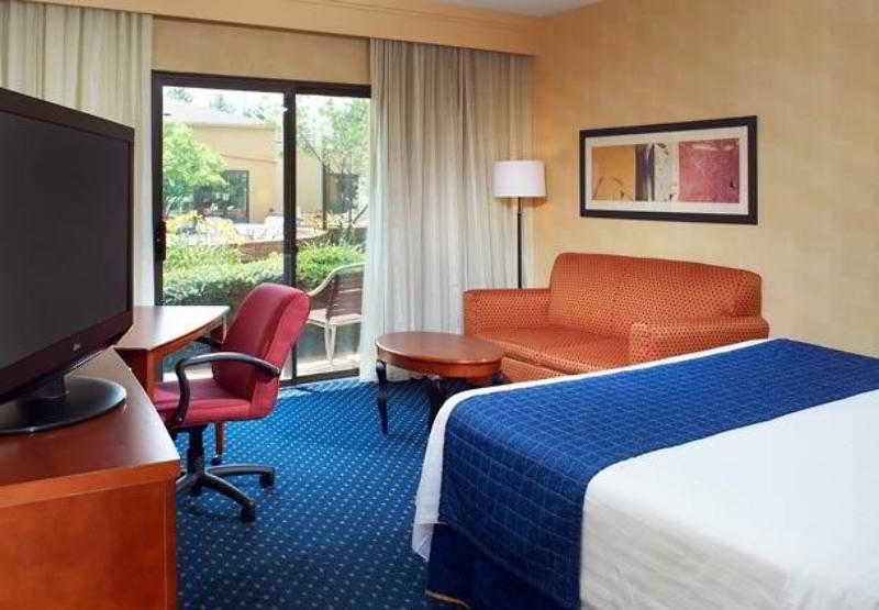 Courtyard Columbus Worthington Hotell Rom bilde